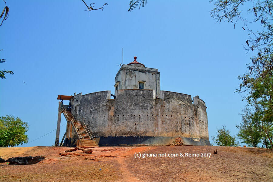 Fort William, Cape Coast, Top hill fort, British